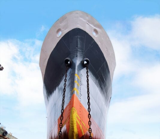 인니에 ‘해외조선인력센터’ 개소…한국어·기술교육 후 국내 투입 a large boat on a beach