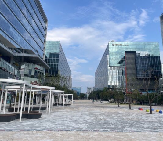 판교 콘텐츠 거리 대대적 새단장