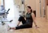 집앞 걷기, 일상의 건강을 바꾼다…한국인 실천법 주목 a woman sitting on the floor
